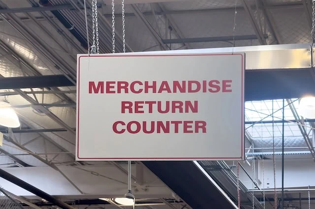 merchandise return counter 640
