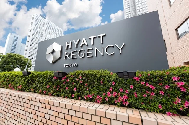 senior discount hotels hyatt regency 640