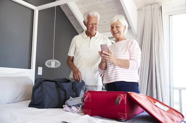 senior hotel discount travel suitcase phone 640