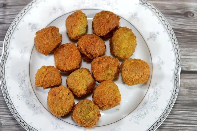 trader joes dill pickle mini falafel 640